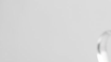 La salsa bechamel se prepara con mantequilla, harina y leche. Es la base de exquisitas recetas francesas e italianas.