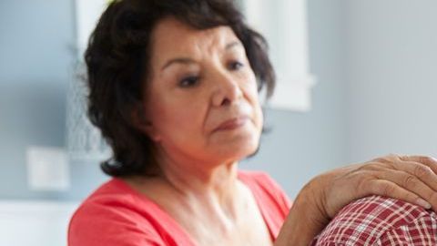 El Alzheimer es una enfermedad de degeneración neuronal.