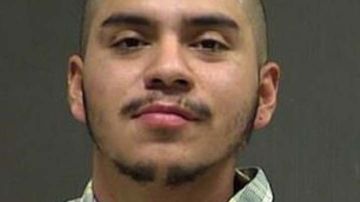 El sospechoso fue identificado como Salvador Martínez-Romero, de 20 años.