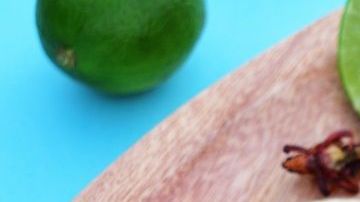 squably tacos with lemon