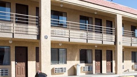 Demandan a hoteles en Texas.