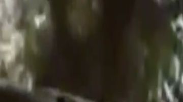 VIDEO: Narcos del CJNG se muestran en vehículo artillado y arsenal en Michoacán