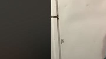 La joven estalló en celos cuando leyó "Zara" en la caja.