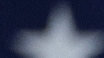 Biden se presenta como mejor opción para combatir a Trump en áreas indecisas.