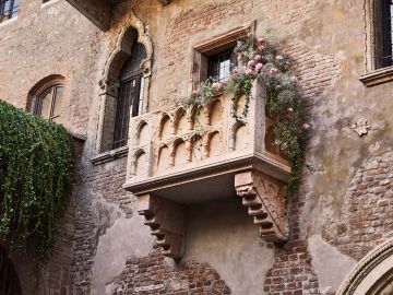 Balcón de la casa de Julieta en Verona, Italia.