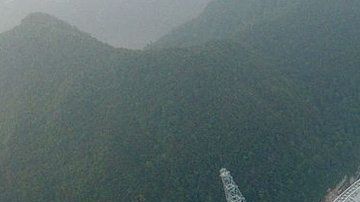 El FAST está enclavado entre las montañas de China.