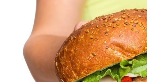 En muchos países del mundo se sugieren dietas estrictas para mujeres embarazadas.