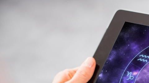 Bastaría decir que no hay dos horóscopos iguales.