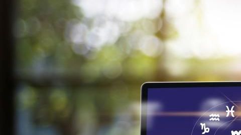 Bastaría decir que no hay dos horóscopos iguales.