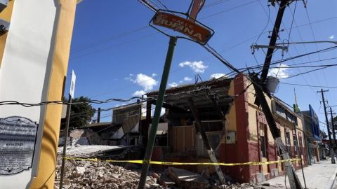 Vista de unas casas derrumbadas por la fuerza del sismo de magnitud 6,4 en Guayanilla (Puerto Rico).