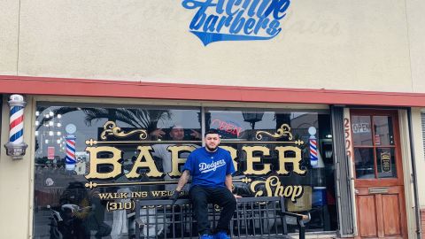 Steve Morán en la barbería de Culver City./Cortesía