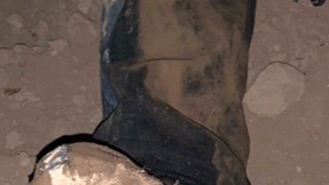 Los 'carpet shoes' para cruzar la frontera.