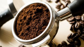 Los granos de café son un extraordinario neutralizador de olores.