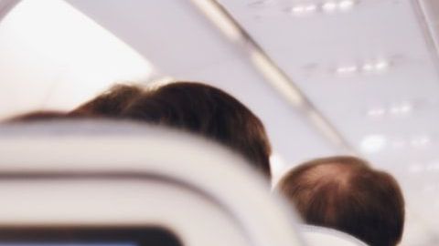 Cómo elegir tu aerolínea ideal / Créditos: Fotógrafo Suhyeon Choi vía Unsplash