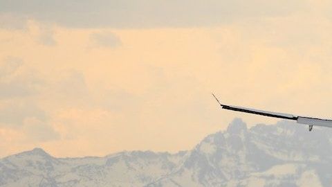 Cómo buscar vuelos baratos en internet. Foto: Pascal Meier vía Unsplash