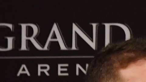 Ofertas para sacar a 'Canelo" de Estados Unidos.