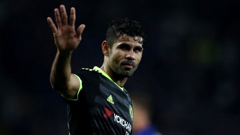 Diego Costa y Billy McCulloch improvisaron un ring y se pusieron unos guantes para ser los protagonistas de una amistosa pelea.