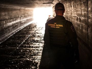 Autoridades han encontrado túneles cada vez más sofisticados construidos por organizaciones de narcotráfico y contrabando.