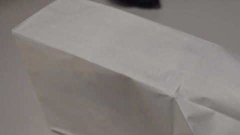 Billetes de un dólar falsos.