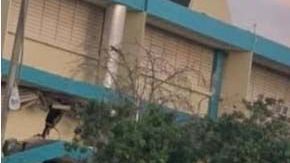 Daños en la escuela Agripina Seda, en Guánica.