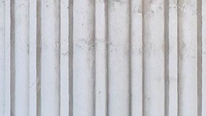 La Familia Real tiene varias fuentes de ingresos, tanto público como privados.