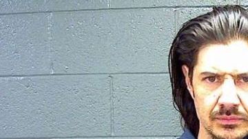 Christopher Ragsdale enfrenta cargos.