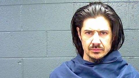 Christopher Ragsdale enfrenta cargos.