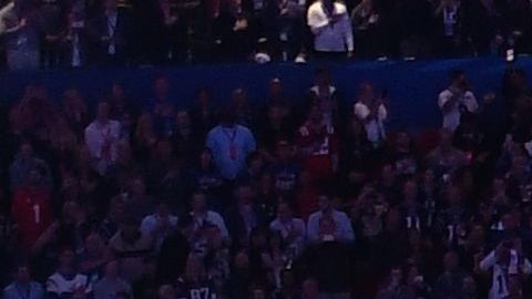 El himno nacional antes del Super Bowl LIII en Atlanta.