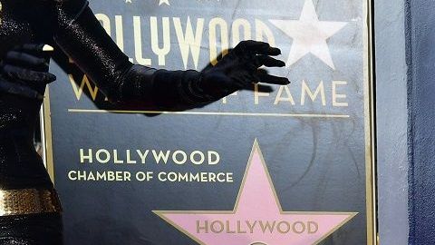 Burt Ward encarnó a Robin en los 60s.