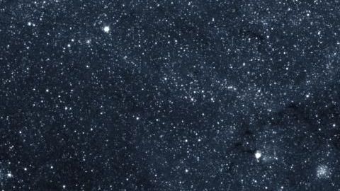 El planeta gaseoso descubierto Kepler-16b orbita alrededor de sus dos estrellas.