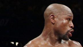 Mayweather venció en 2015 a Pacquiao.