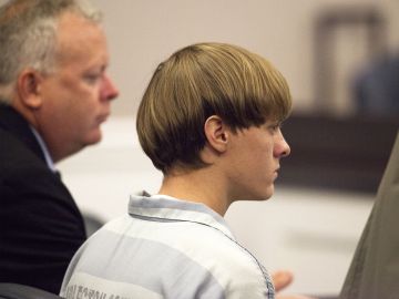 Dylann Roff durante  una audiencia en el Centro Judicial el 16 de julio de 2015 en Charleston, Carolina del Sur.