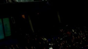 Cada playera llevará nueve estrellas en homenaje a cada una de las personas que fallecieron en el accidente.