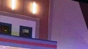 La policía en la puerta de los cines