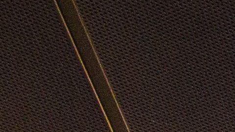 'Chicharito' con los altos mandos del LA Galaxy y su nueva playera.