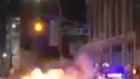 Las autoridades tratan de drenar el agua desde antes de las 5:00 a.m.