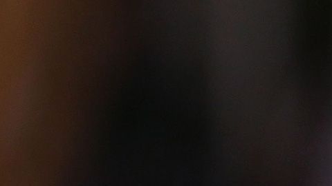 Los cargos por violación sexual fueron eventualmente desestimados por un acuerdo entre las partes.