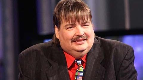 Leo Fernández se encuentra respondiendo al tratamiento al que ha sido sometido, según han explicado sus hijos.