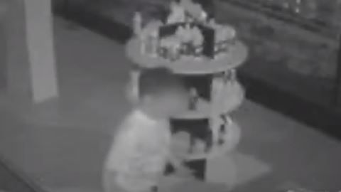 El niño podría ser hispano.