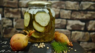 Grillo´s Pickles se destacan por ser un producto orgánico, vegano y sin aditivos.
