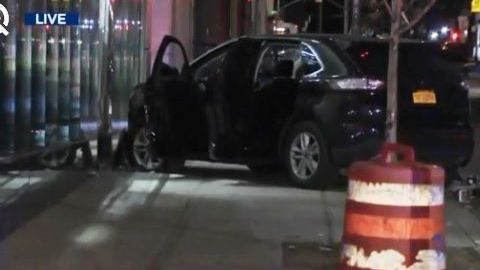 Se estrelló en Midtown West