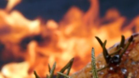 Aplica estos increíbles tips para cocinar el pollo más jugoso.