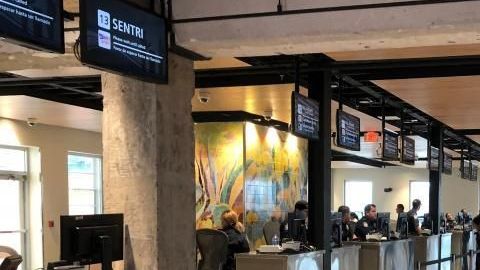 Denuncian que USCIS ha detenido incluso a estadounidenses en la frontera con Canadá.