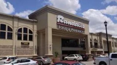 Randalls cierra más tiendas.