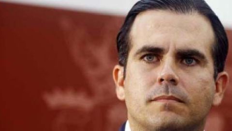 "Al culminar mi mandato, lo más que deseo es la paz y progreso para nuestro pueblo", culmina la misiva de Rosselló.