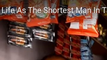 E hombre más pequeño del mundo era Khagendra Thapa Magar.