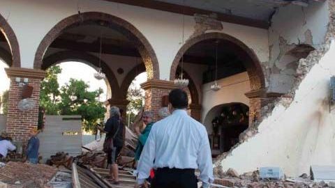 Varias estructuras han quedado en escombros en Puerto Rico como resultado de los sismos.