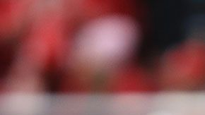 Jimmy Garoppolo, es uno de los mariscales que más dinero recibió por cada hora de juego.