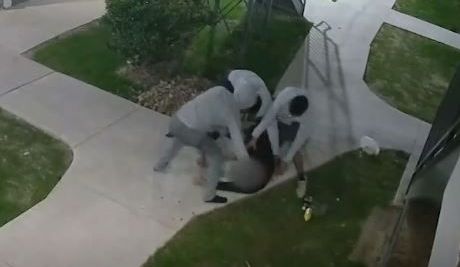 El hombre asaltado sufrió varias heridas.