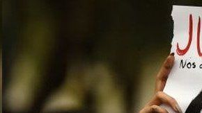 Miles de mujeres protestaron en México contra los feminicidios.